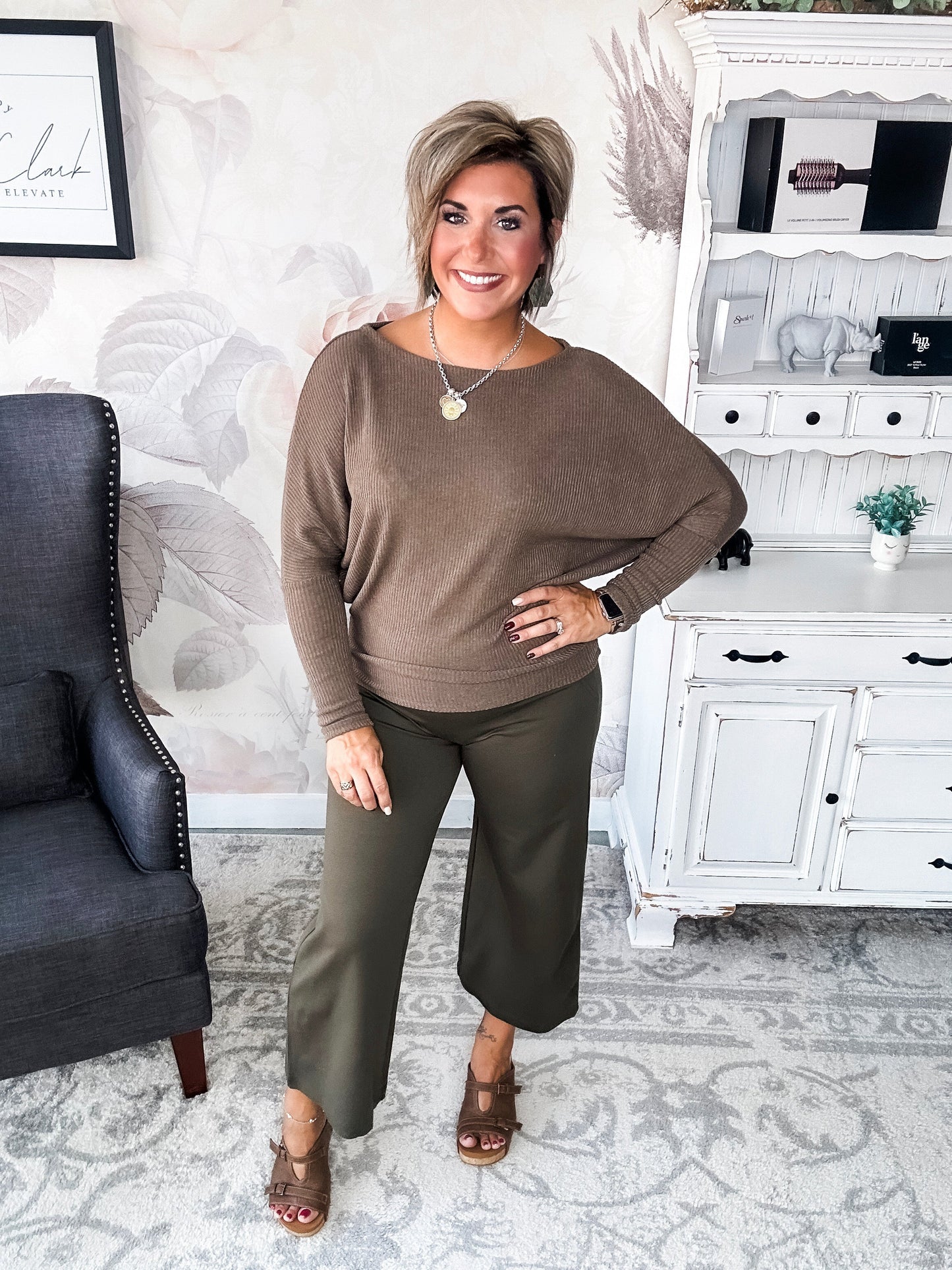 Fly Away With Me Pullover - Mocha