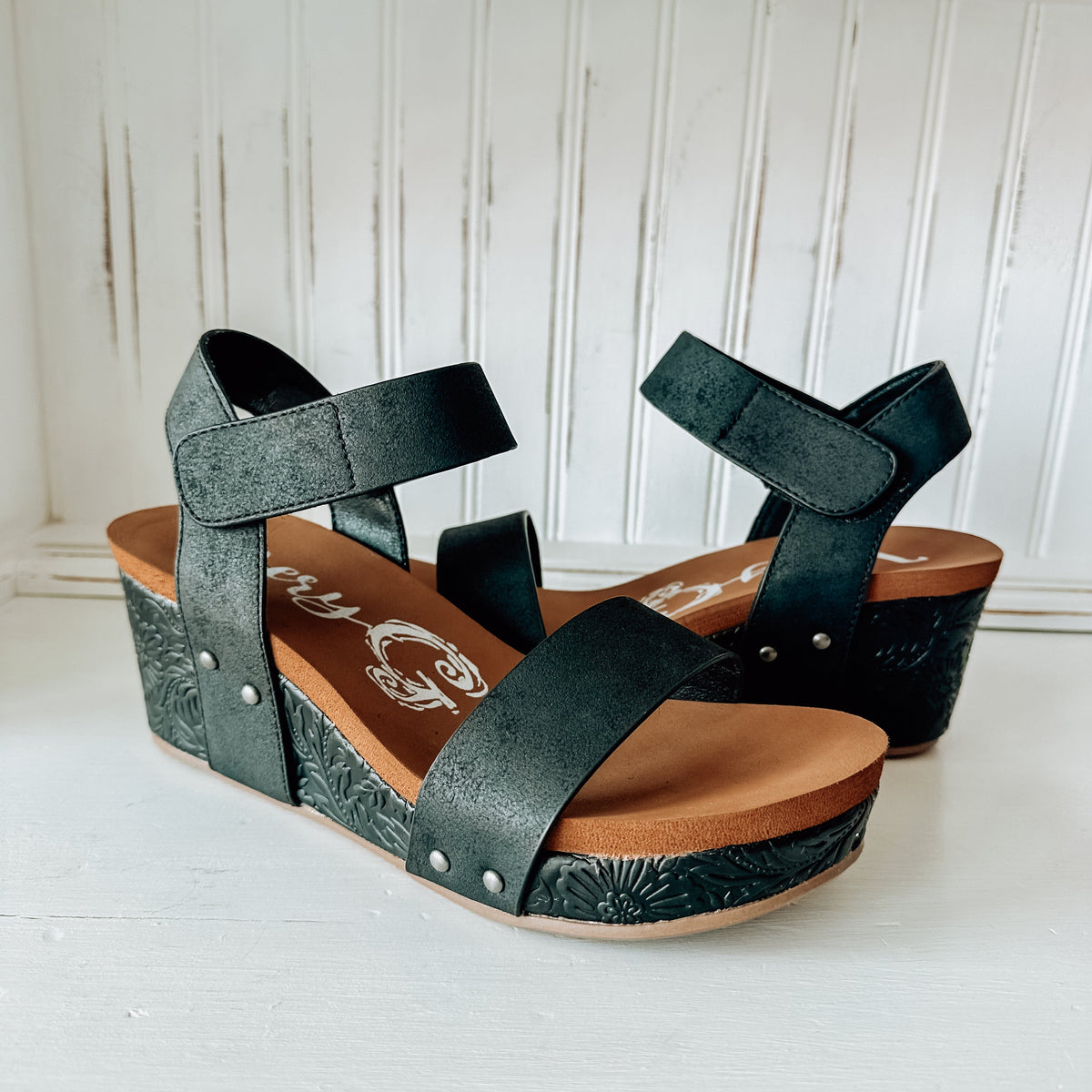 Devon Wedge Sandal - Black 2