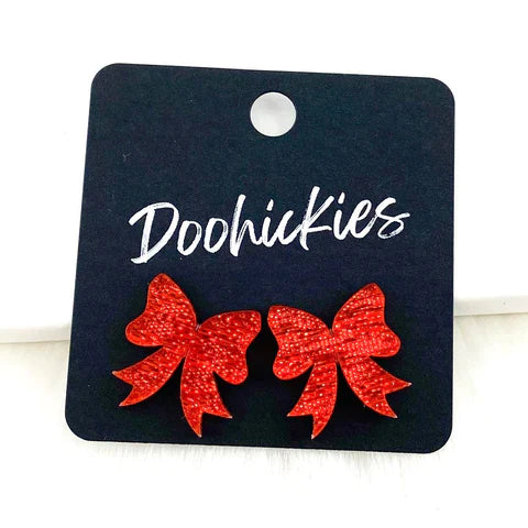 18mm Glitzy Bow Stud Earrings - Red Glitter