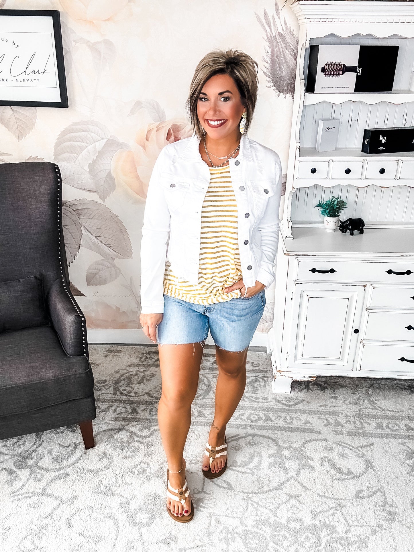 Make Me Happy Fray Hem Jean Jacket - White