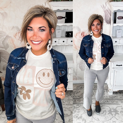 Mama Smiley Face Graphic Tee