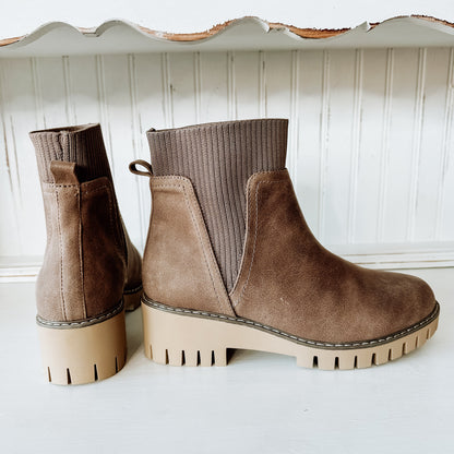 Magnolia Boot - Taupe