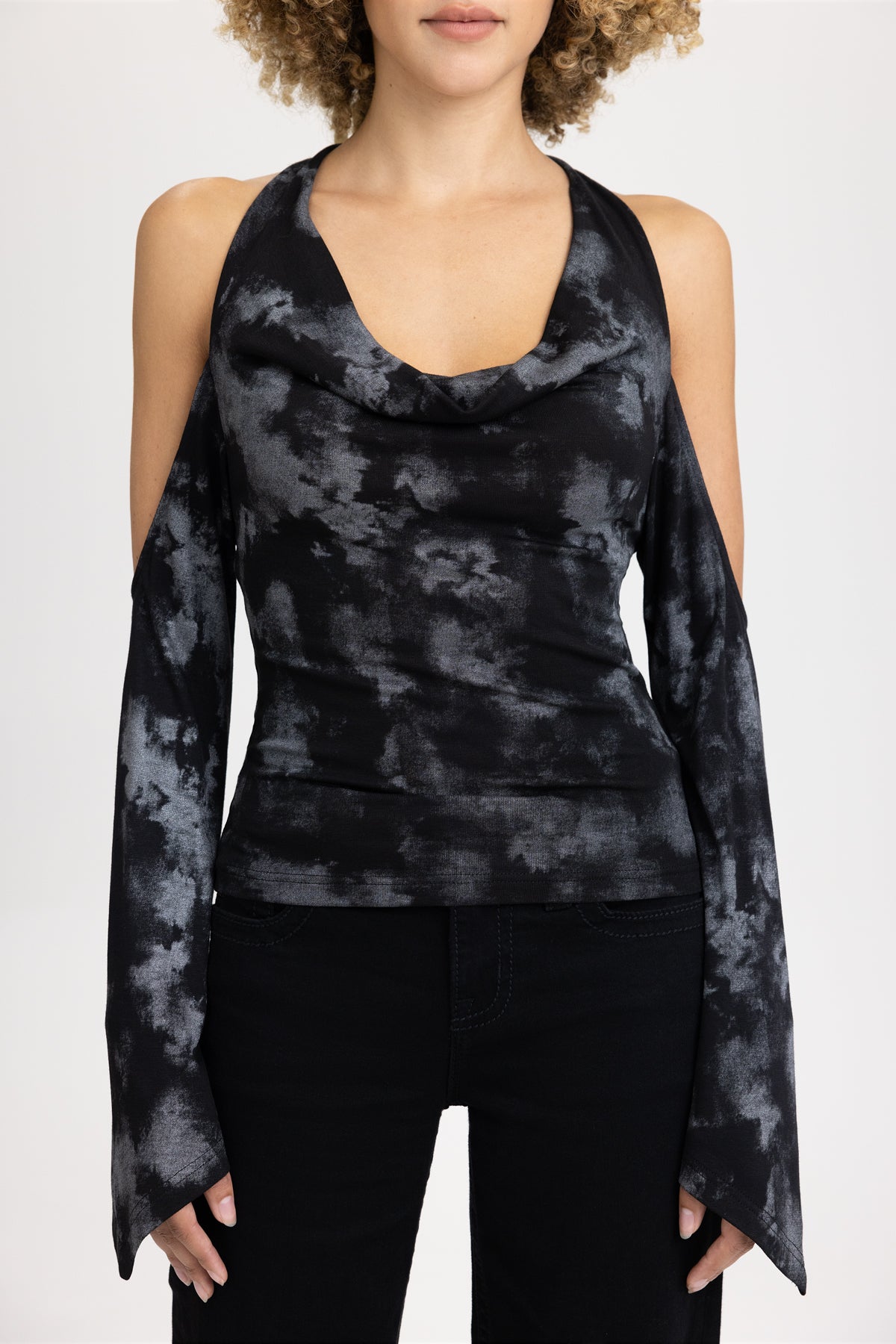 Dextra Sleeved Halter Top