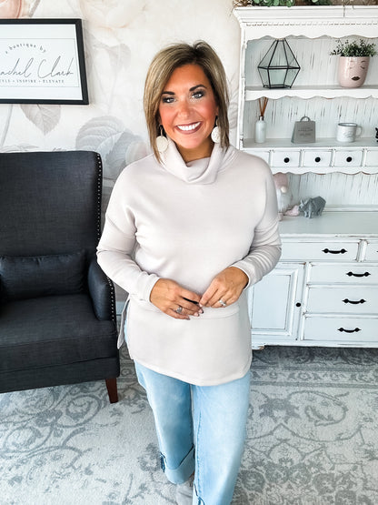 Cozy On The Weekend Cowlneck - Grey