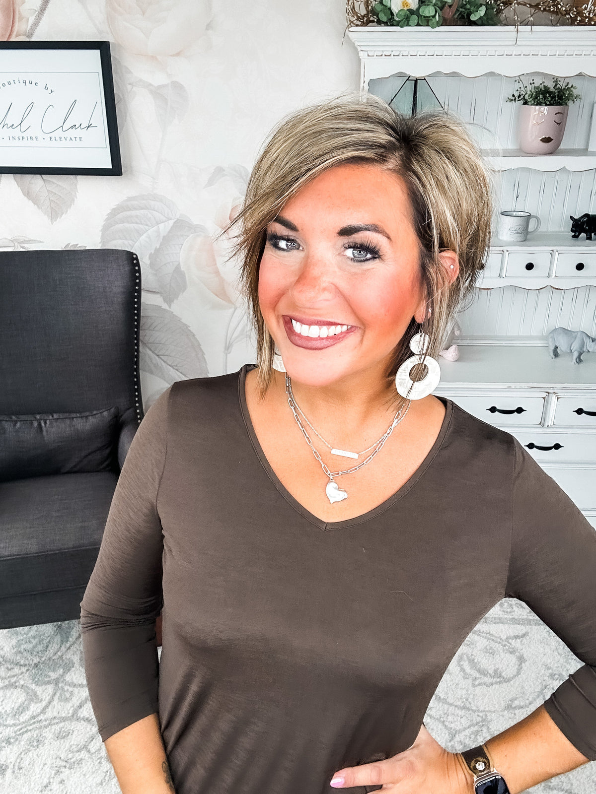 Find The Answer V-neck Top - Chocolate