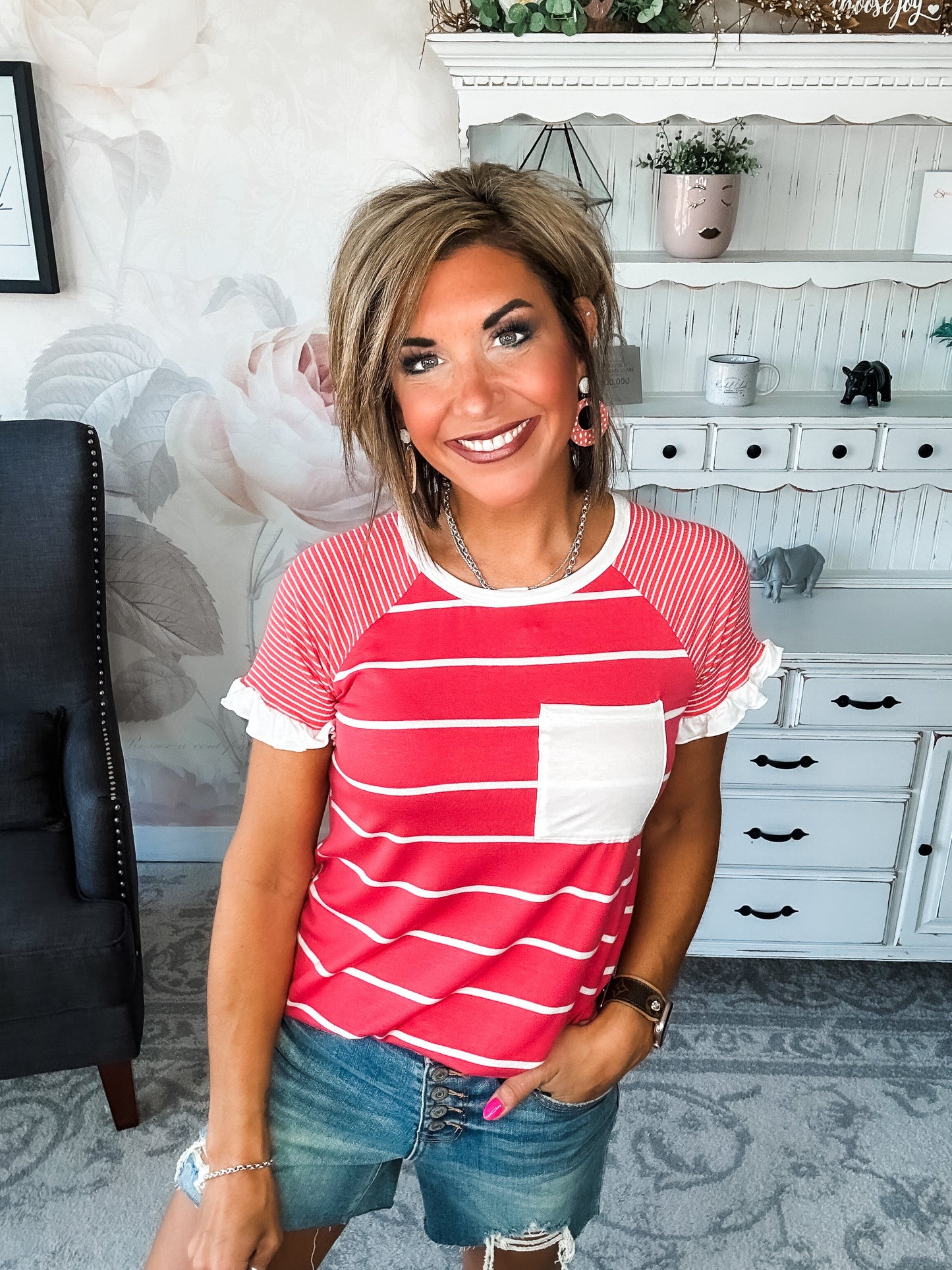 Can't Bring Me Down Tee - Coral