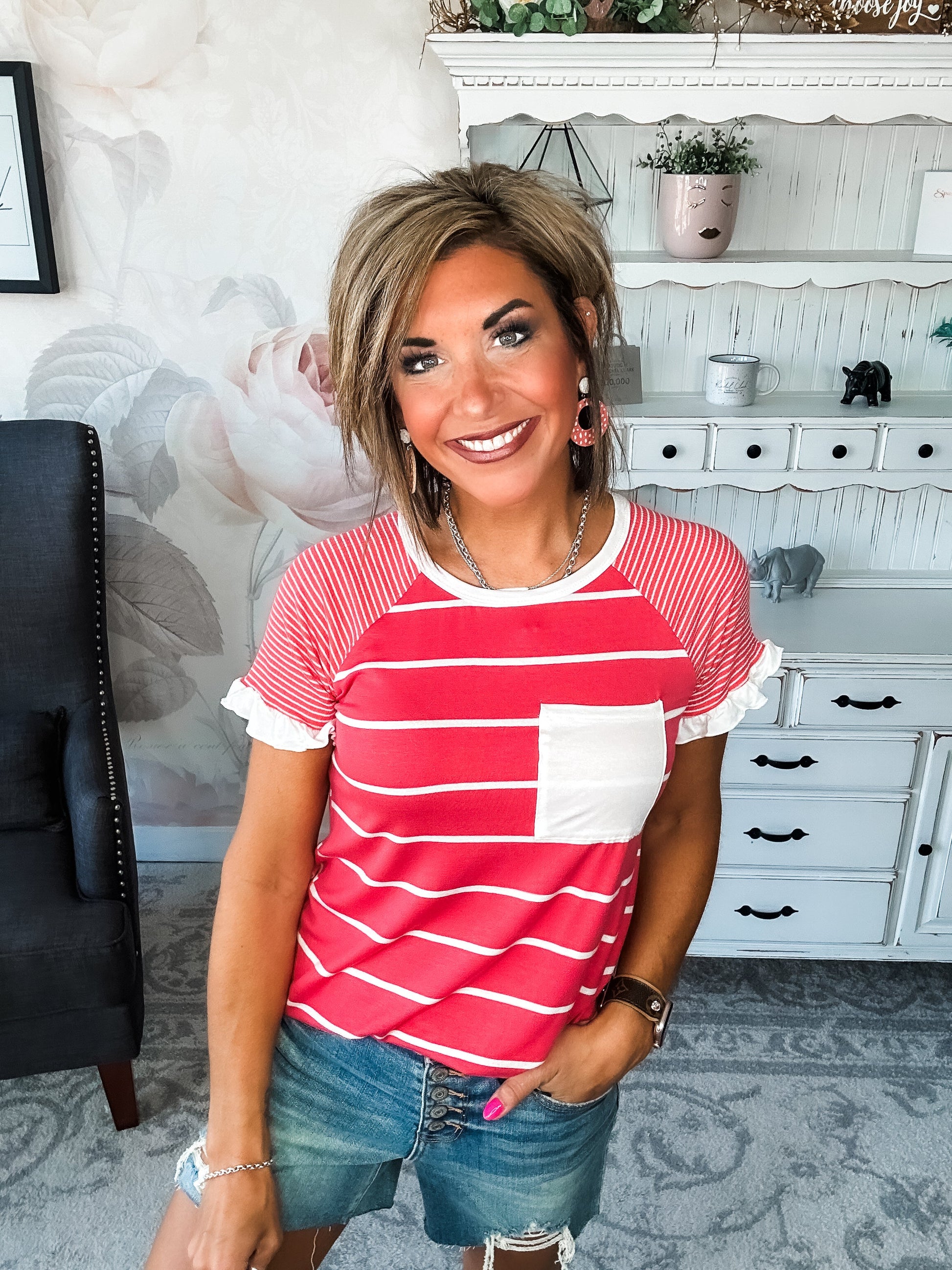 Can't Bring Me Down Tee - Coral