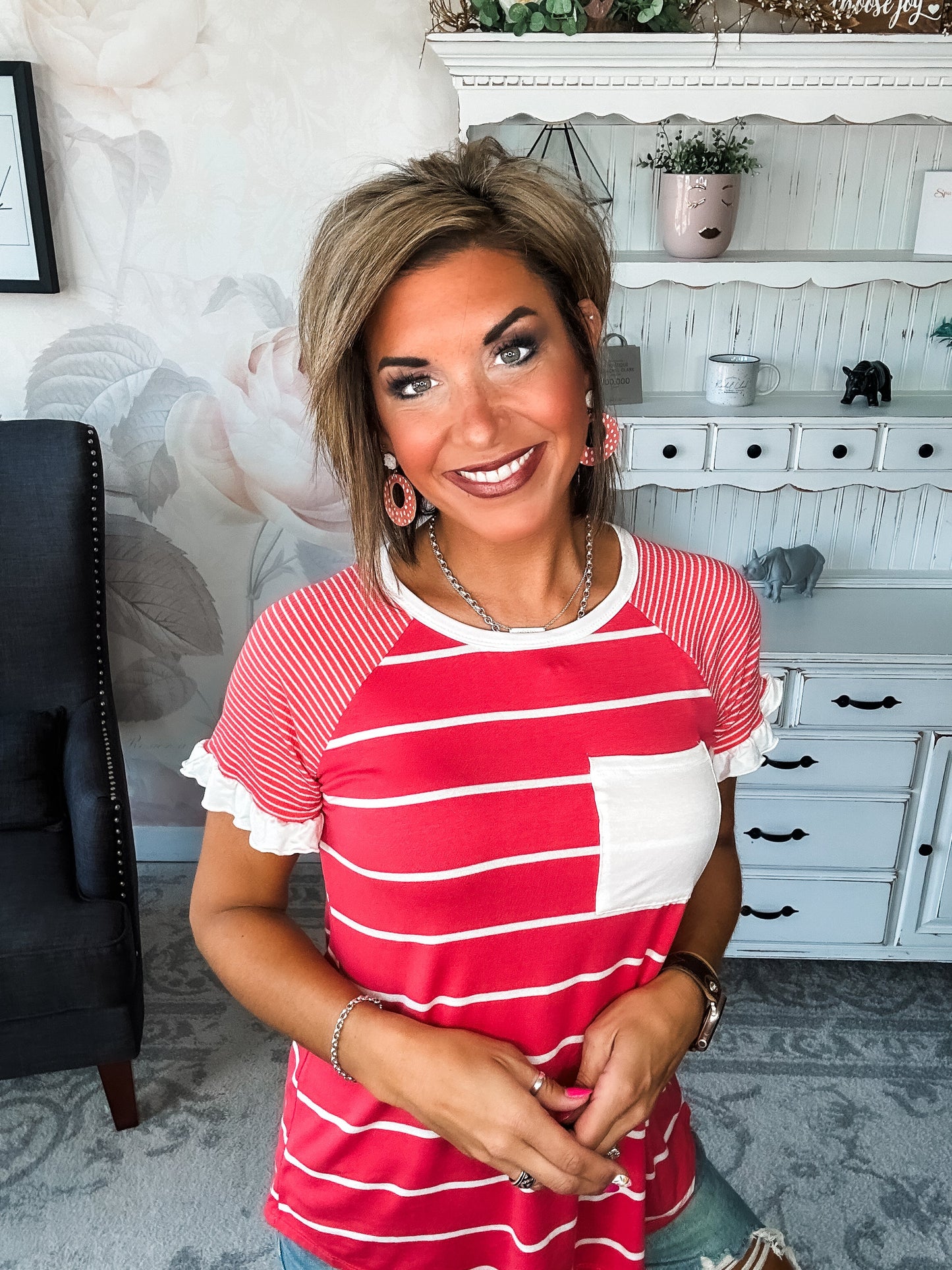 Can't Bring Me Down Tee - Coral