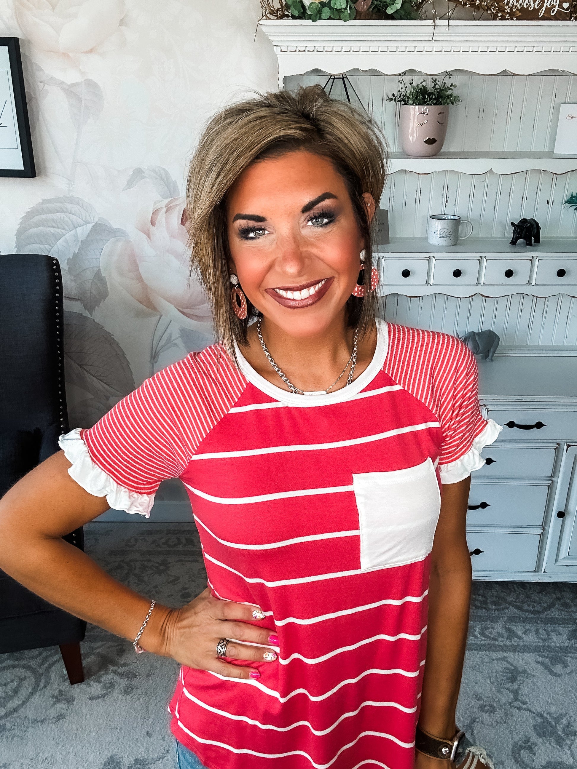 Can't Bring Me Down Tee - Coral