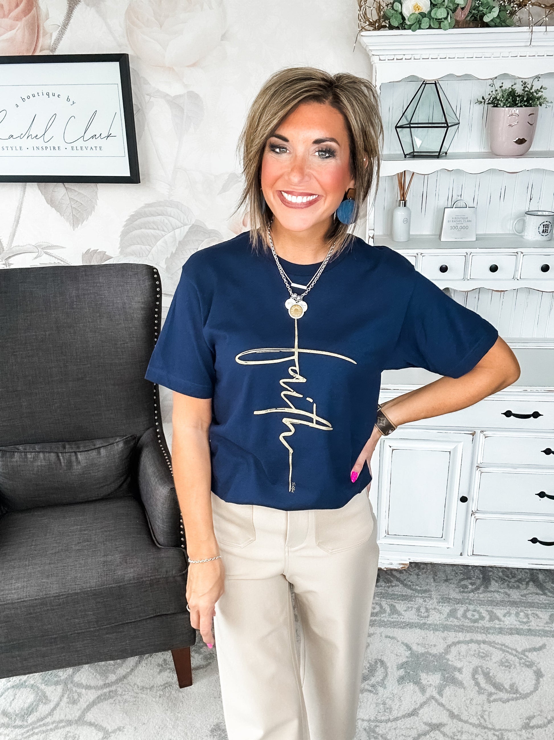 Faith Vertical Cross Graphic Tee - Navy