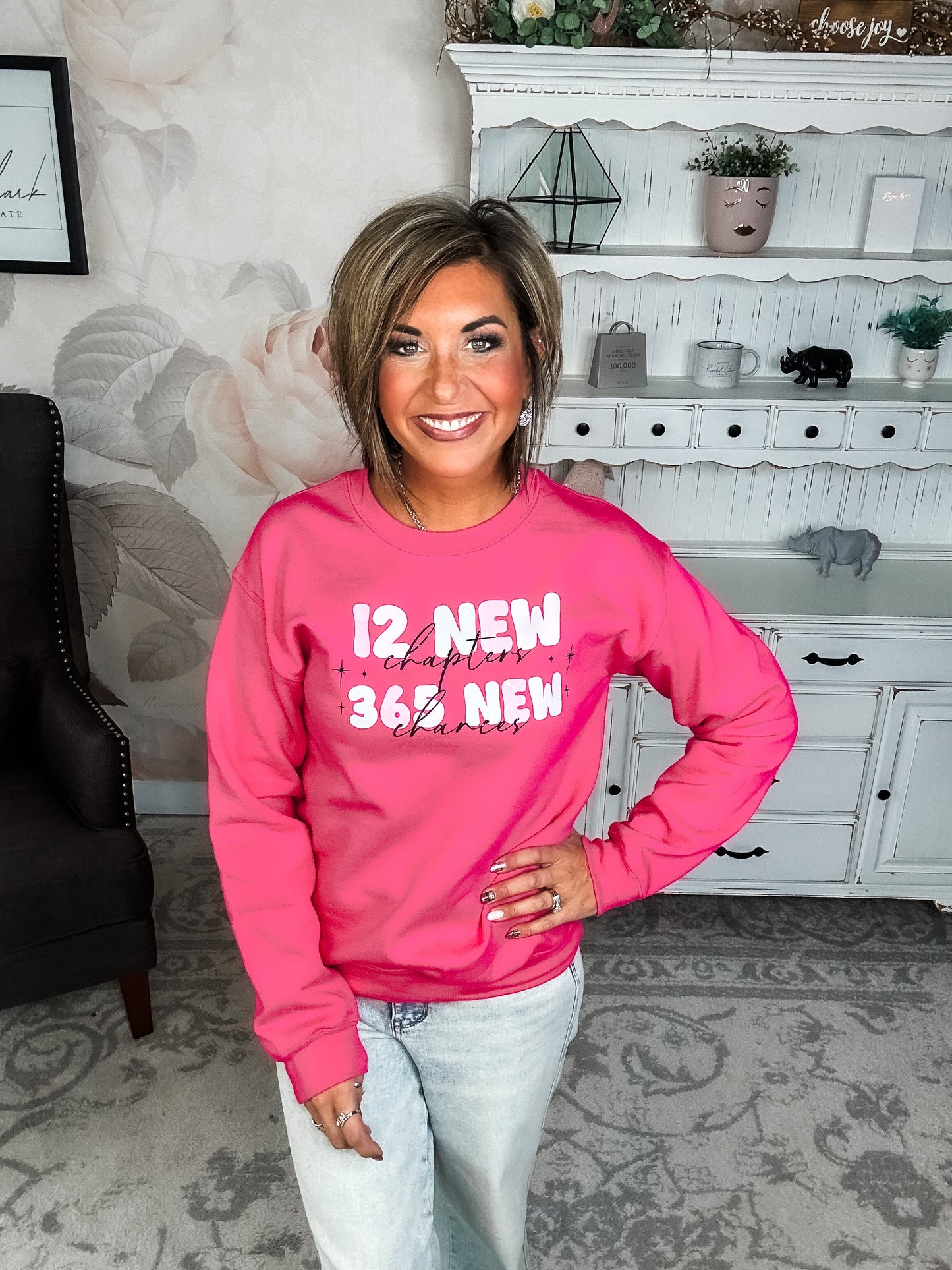 12 New Chapters Graphic Sweatshirt
