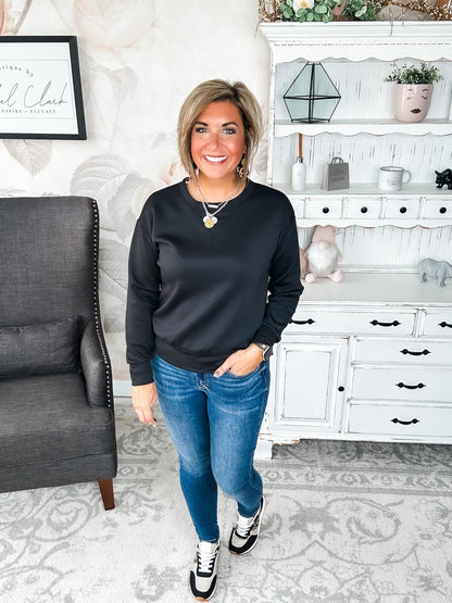 Cuddled Up On The Weekend Pullover - Black