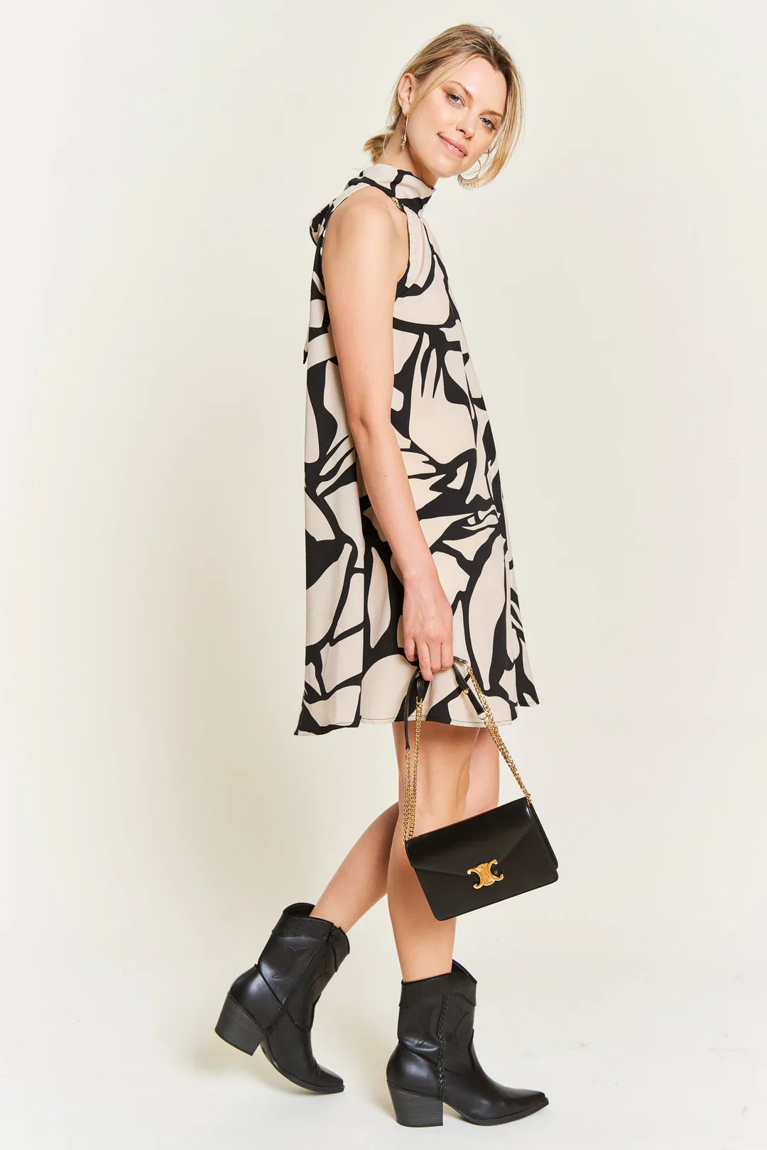 Hang on Tight Dress - Black