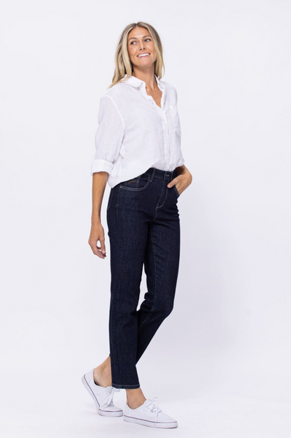 Judy Blue Rinse Wash Mom Jeans - Dark Wash