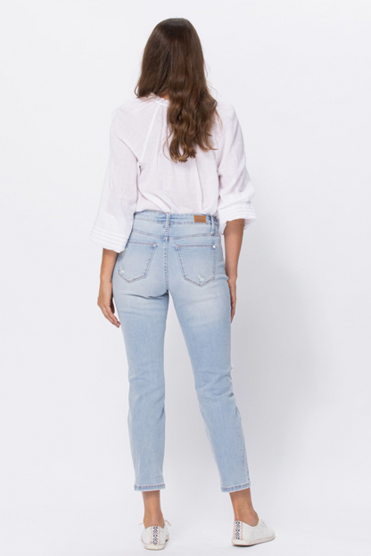 Judy Blue Super Light Destroyed Boyfriend Jeans