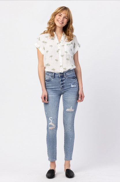 Judy Blue Light Wash Destroyed Skinny Jeans