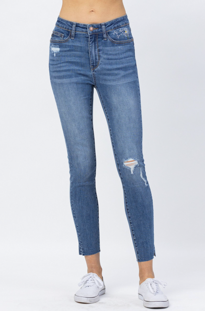 Judy Blue Dandelion Embroidered Skinny Jeans