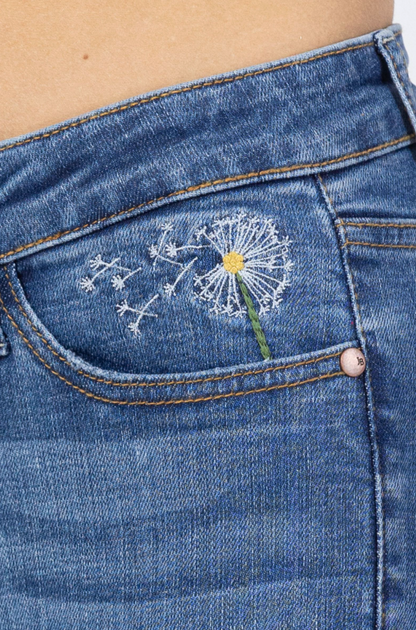 Judy Blue Dandelion Embroidered Skinny Jeans