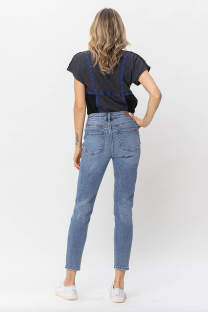 Judy Blue Cross Over Waistband Girlfriend Jeans
