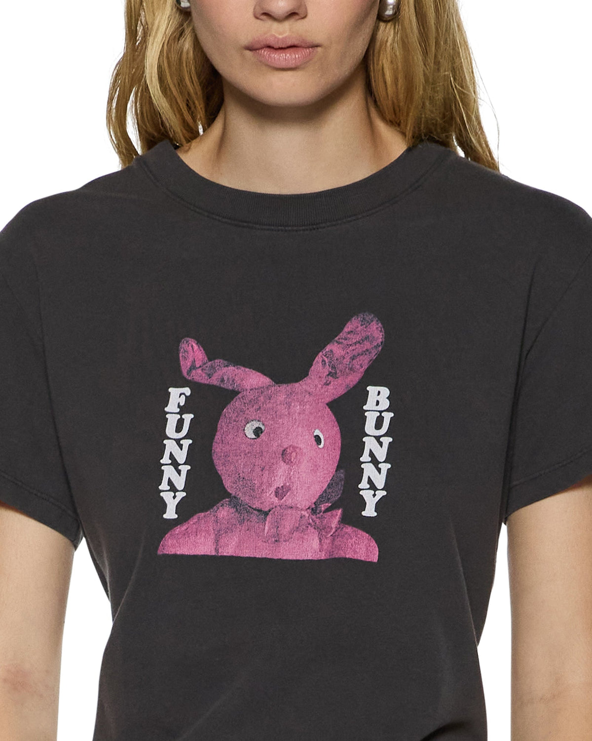 FUNNY BUNNY SHRUNKEN SS TEE WASHED BLACK