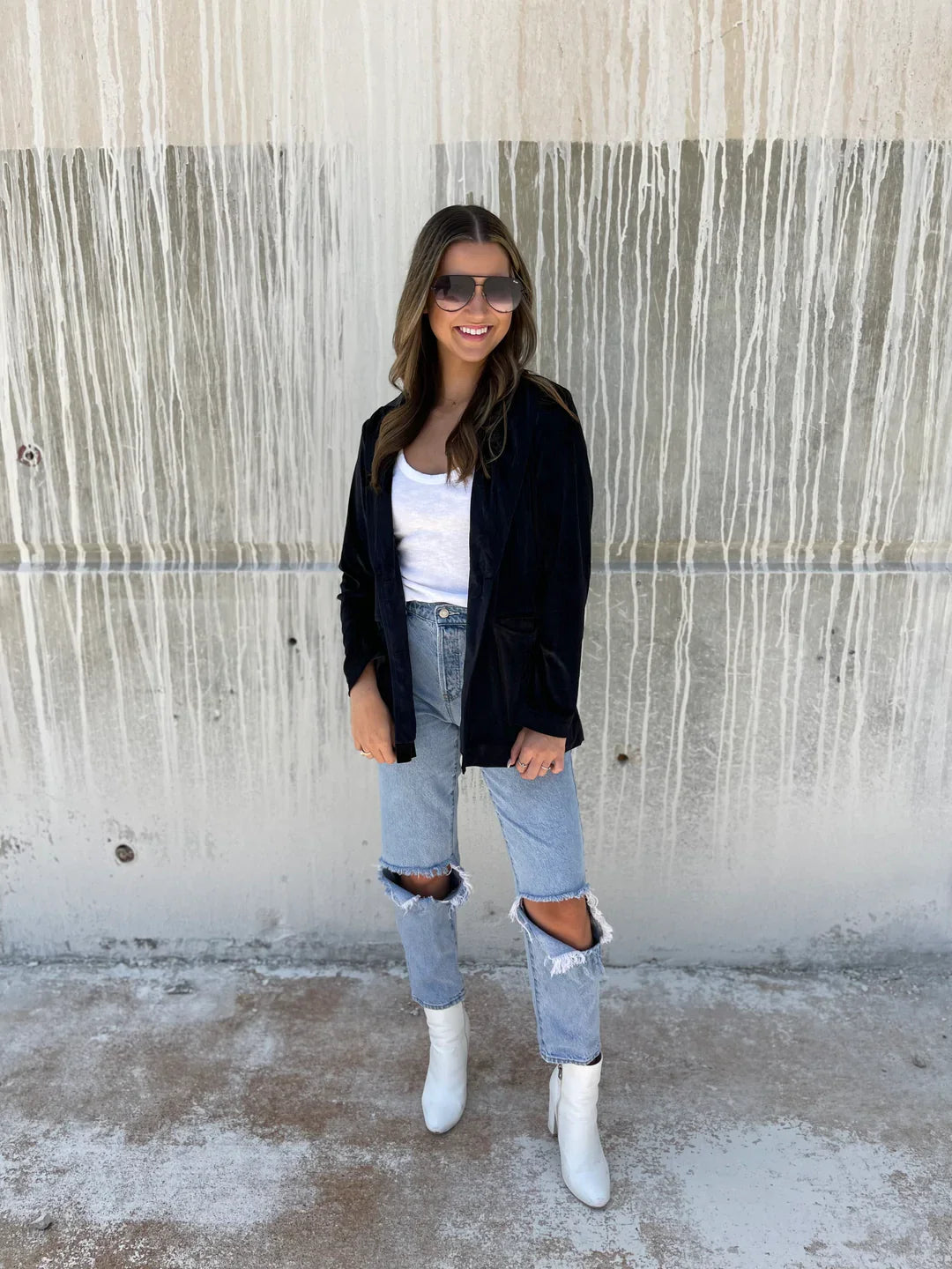 Everything We Knew Velvet Blazer - Black