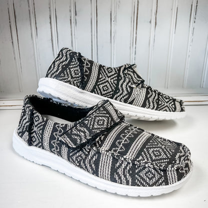 Melody Slip-on Shoe - Black/White